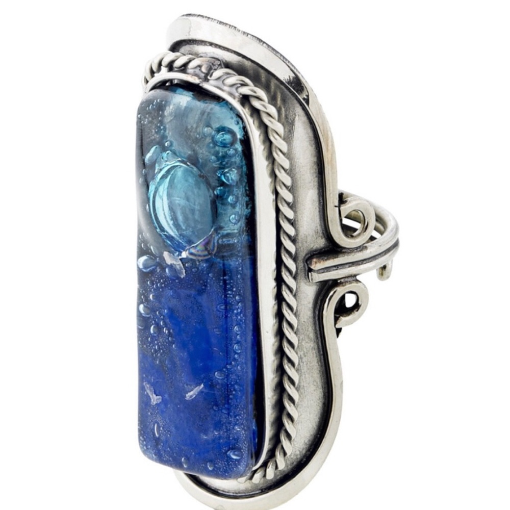Shades of Blues Ocean Waves Ring,NWT